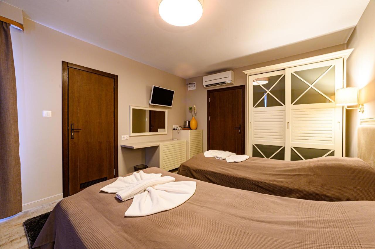 Antique Boutique Hotel Pavel Banja Exteriör bild