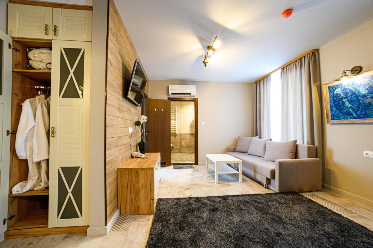 Antique Boutique Hotel Pavel Banja Exteriör bild
