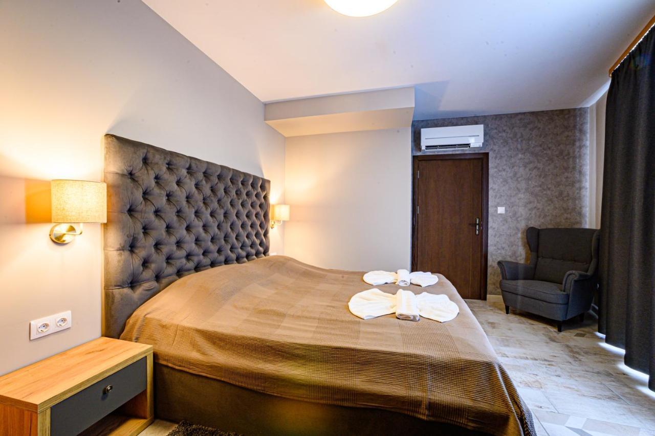 Antique Boutique Hotel Pavel Banja Exteriör bild