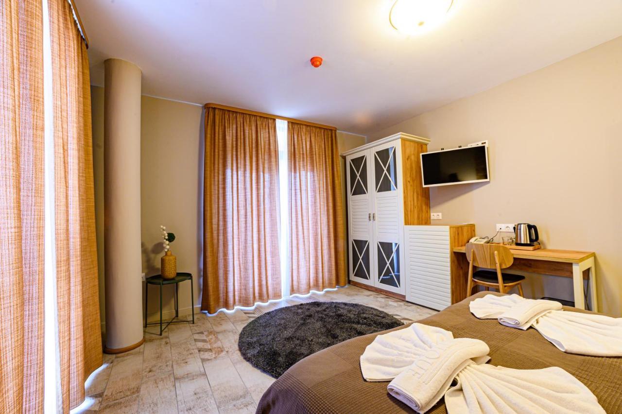 Antique Boutique Hotel Pavel Banja Exteriör bild