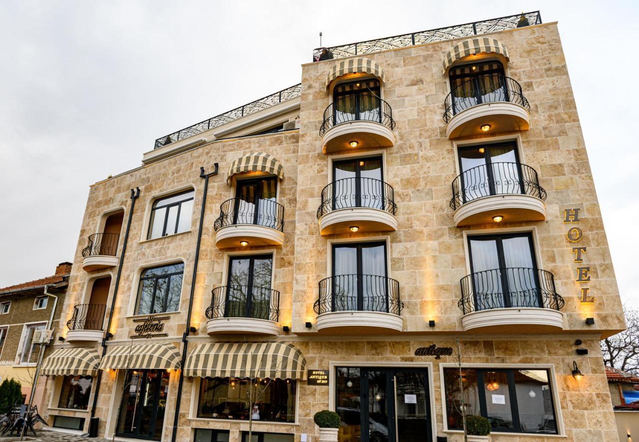 Antique Boutique Hotel Pavel Banja Exteriör bild